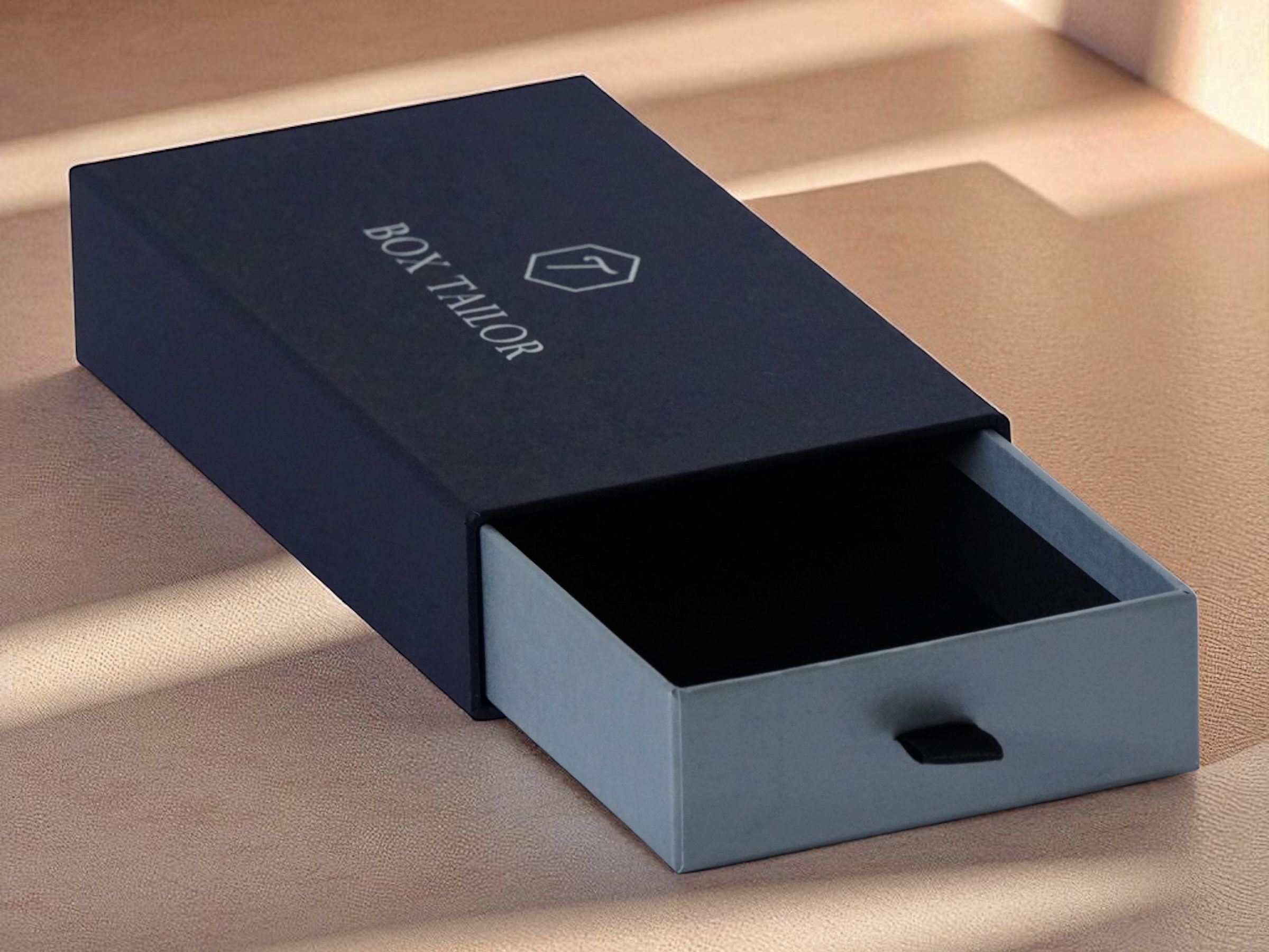 ネイビーの引き出し式高級貼り箱｜日本酒・ウイスキーギフト向けスリーブパッケージ